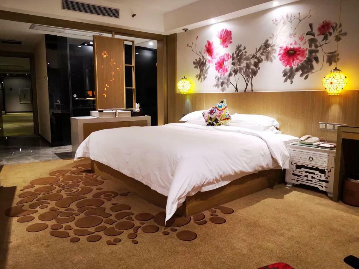 Paco Hotel Beijing Road Pedestrian Street Tuanyida Metro Guangzhou Eksteriør billede